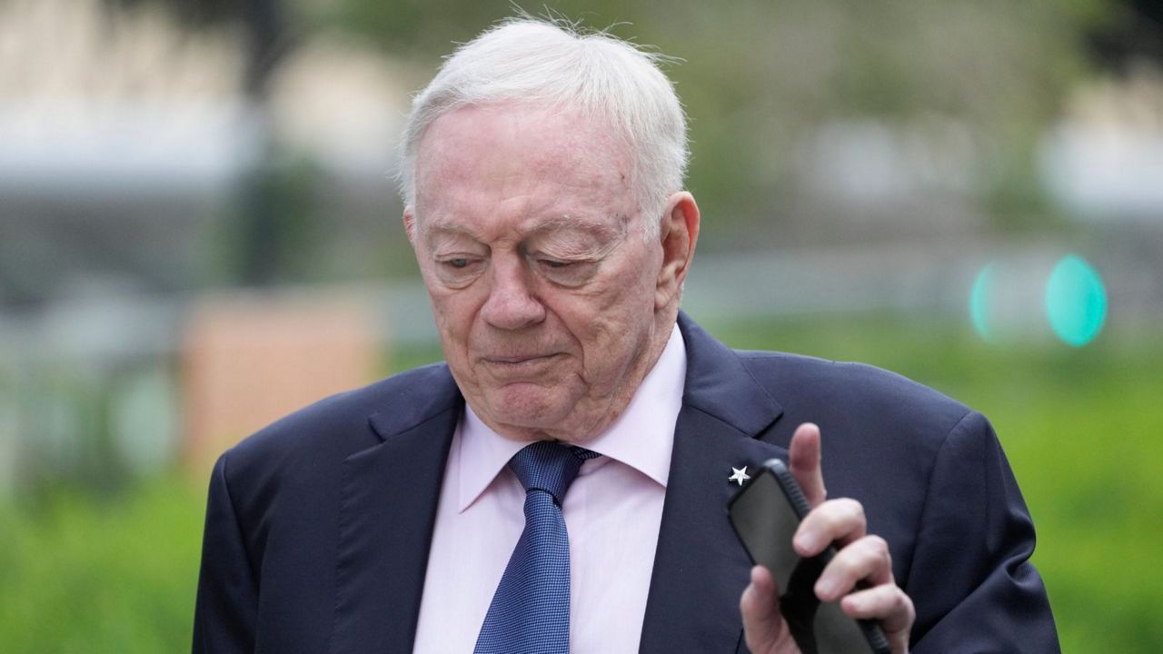 Dallas Cowboys owner Jerry Jones arrives at federal court Tuesday, June 18, 2024, in Los Angeles. (AP Photo/Damian Dovarganes)