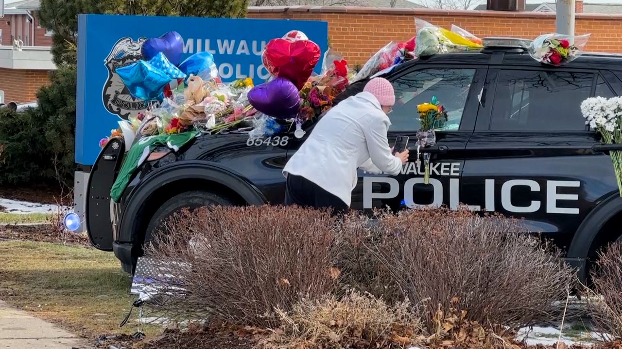 Slain Milwaukee police officer’s family speaks at funeral