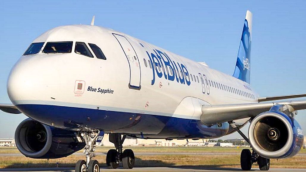 File photo of a JetBlue plane at Worcester Regional Airport. (Spectrum News 1)