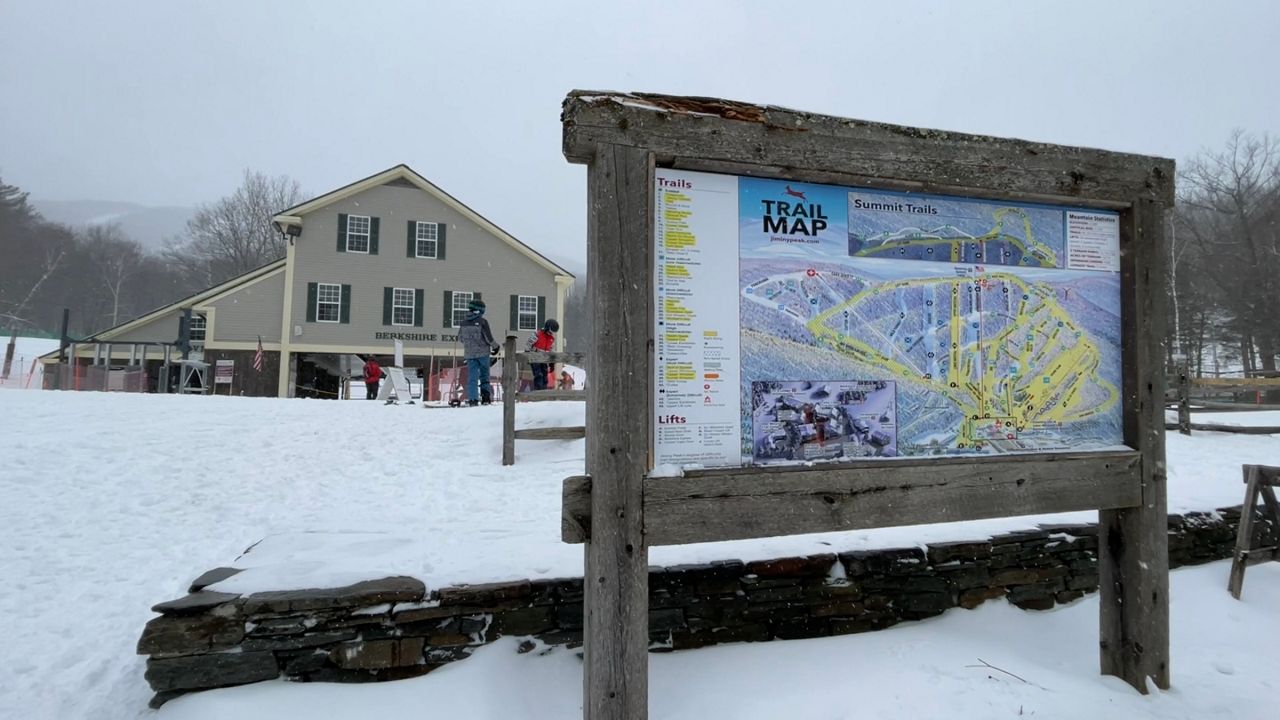 Families flock to Jiminy Peak Mountain Resort for snow day