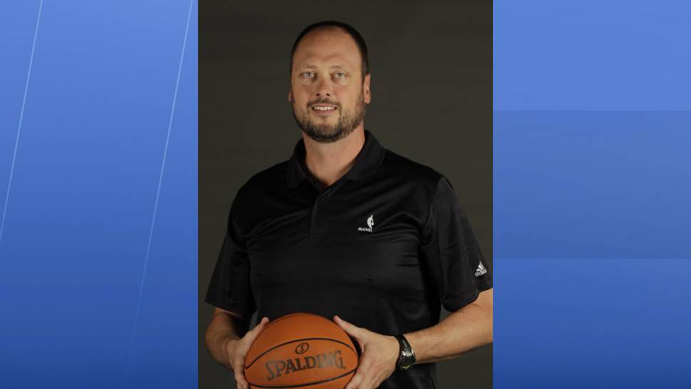 Milwaukee Bucks assistant coach Joe Wolf during the NBA basketball media day Monday, Sept. 27, 2010, in St. Francis, Wis. (AP Photo/Morry Gash)