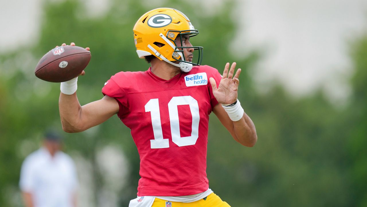 Packers QB Jordan Love Throws TD Pass In Preseason Opener