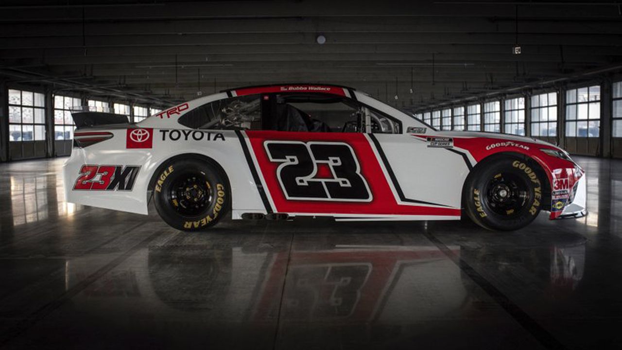 Michael Jordan S Nascar Team Partners With Gibbs Toyota