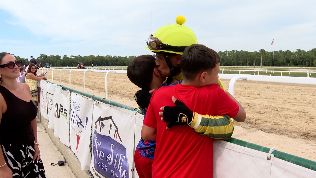 62-year-old jockey Jose Ferrer chasing timeless milestone with his family at the rail