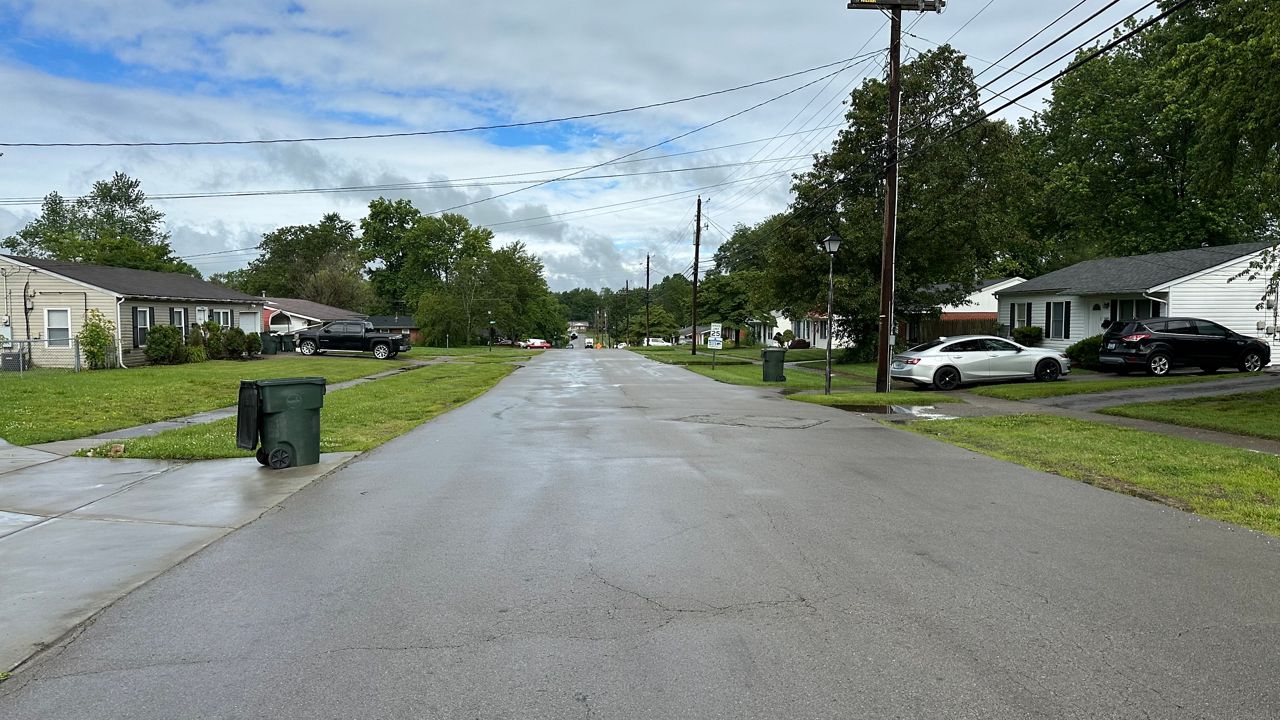 NEW DETAILS: Off-duty Jeffersontown PD officer shoots, kills man