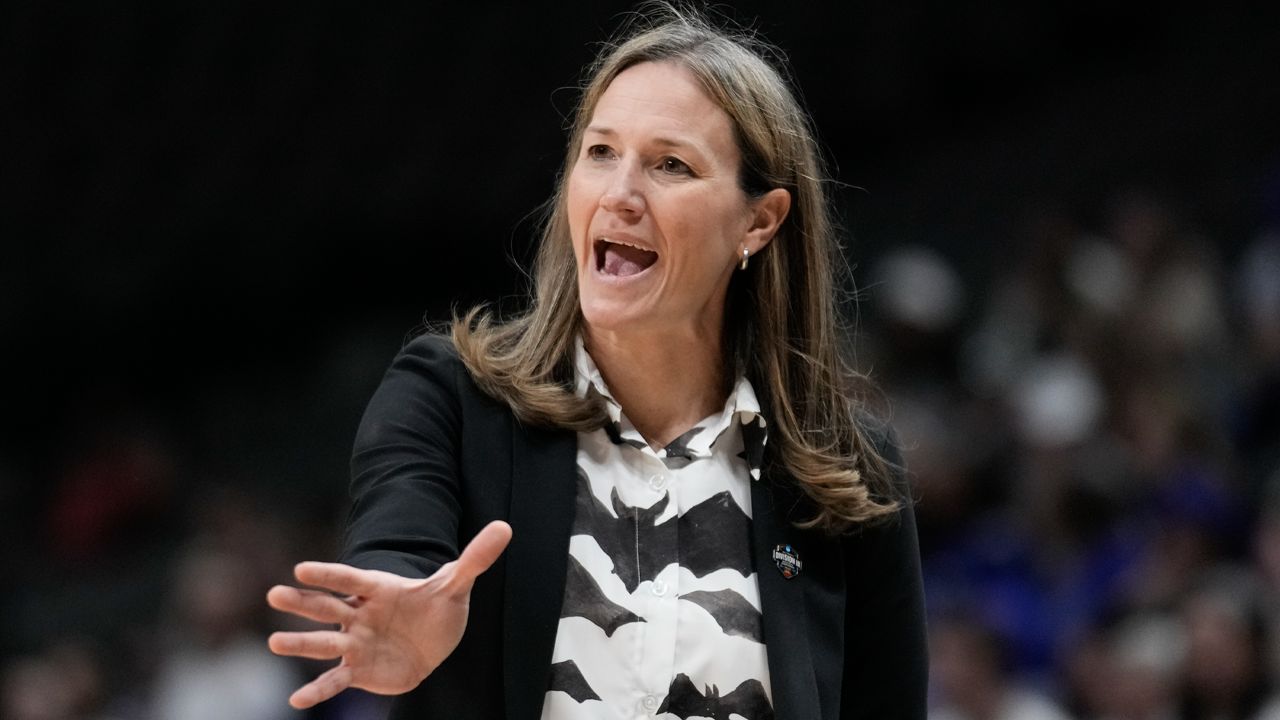 Marshall taps Transylvania coach Juli Fulks to lead its women's basketball squad