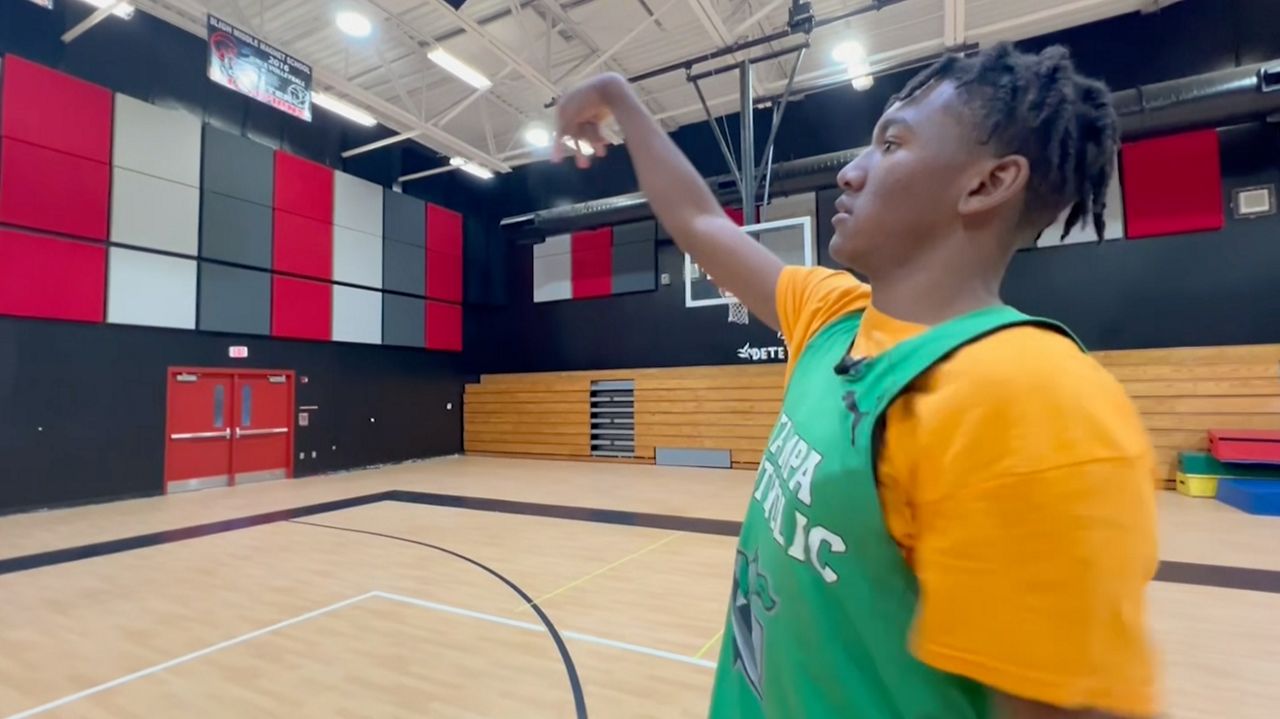 Tampa Catholic Basketball