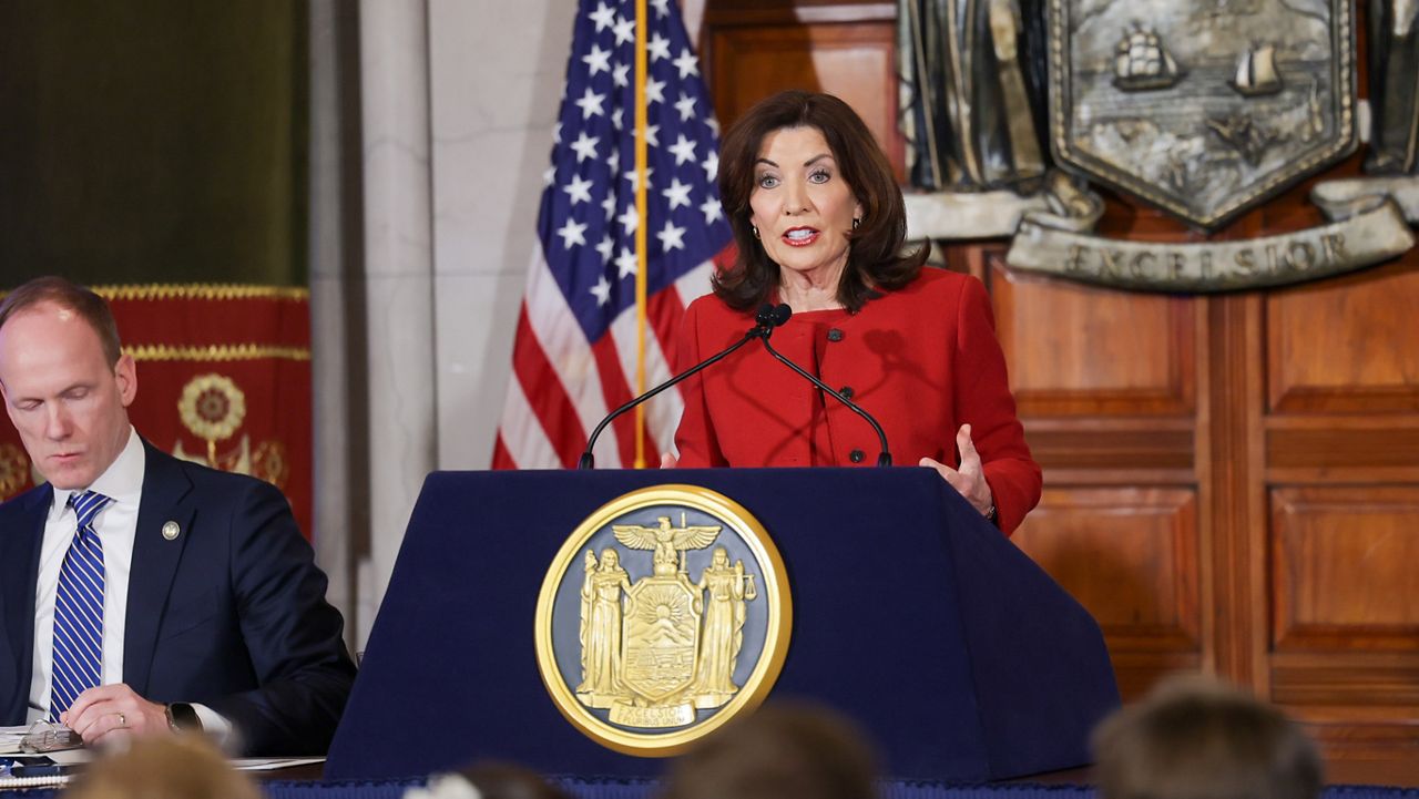 Hochul warns congressional GOP in 252B budget address