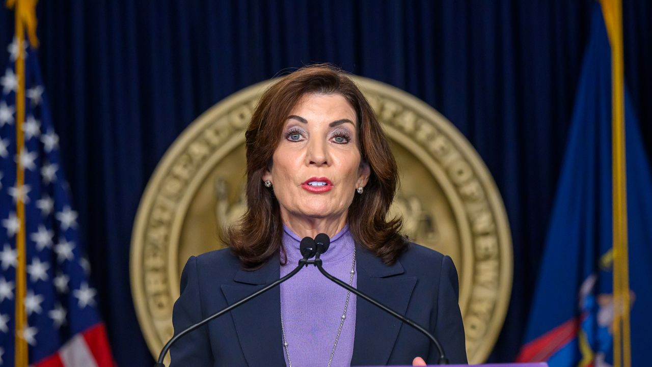 Kathy Hochul. Nueva York.