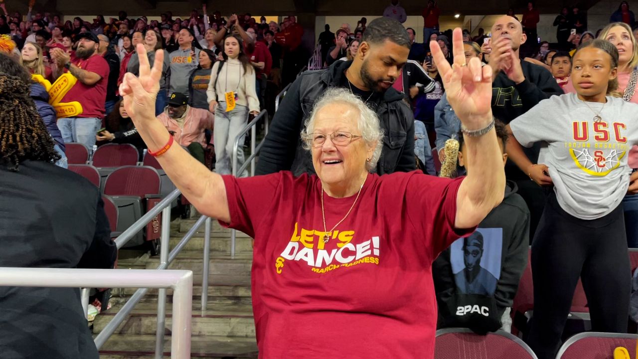 Longtime USC fans excited for women's March Madness run