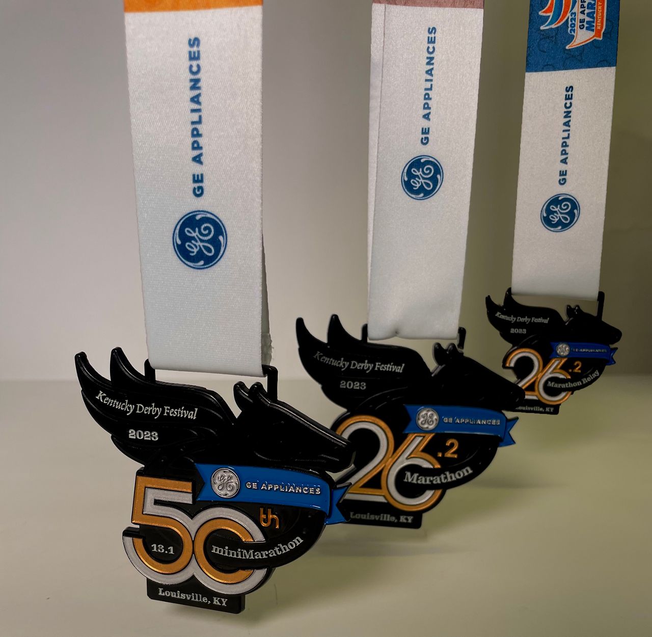 Kentucky Derby Festival unveils medals for 50th miniMarathon