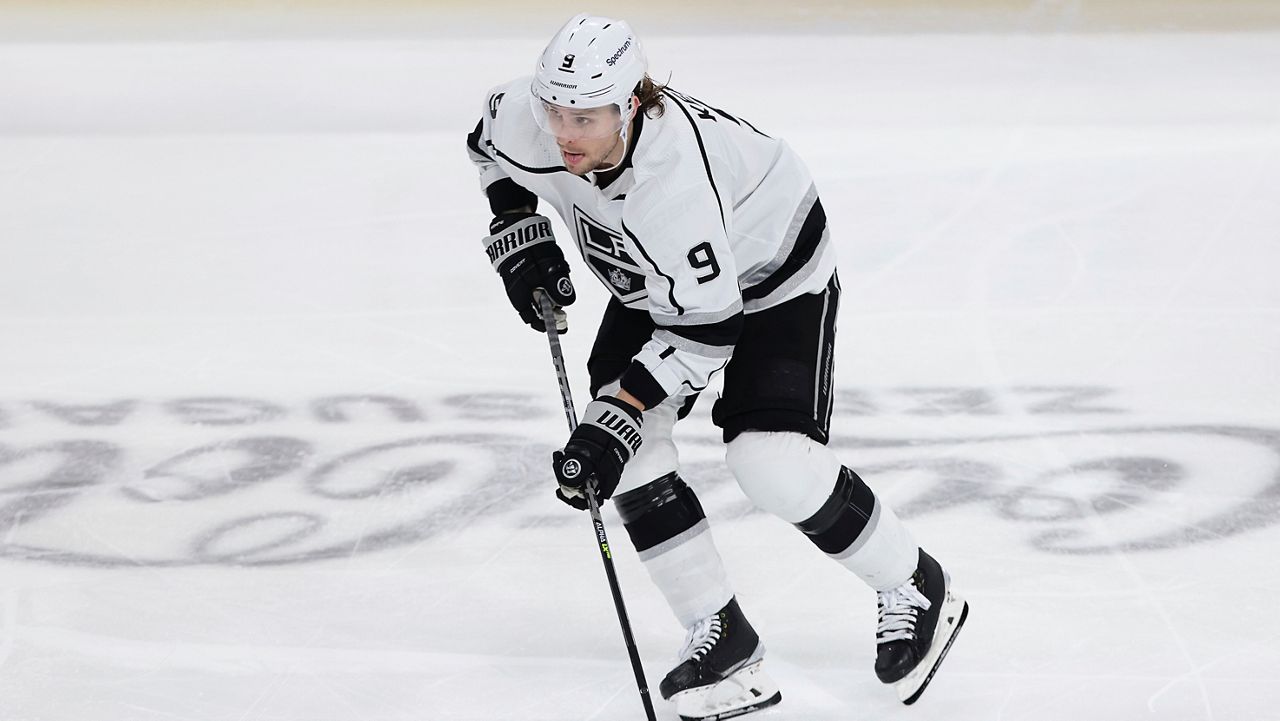 Kings acquire forward Kevin Fiala, agree to seven-year extension