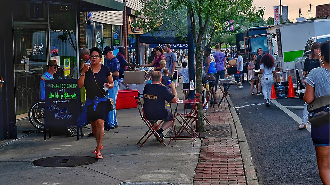 Kenmore Boulevard First Friday