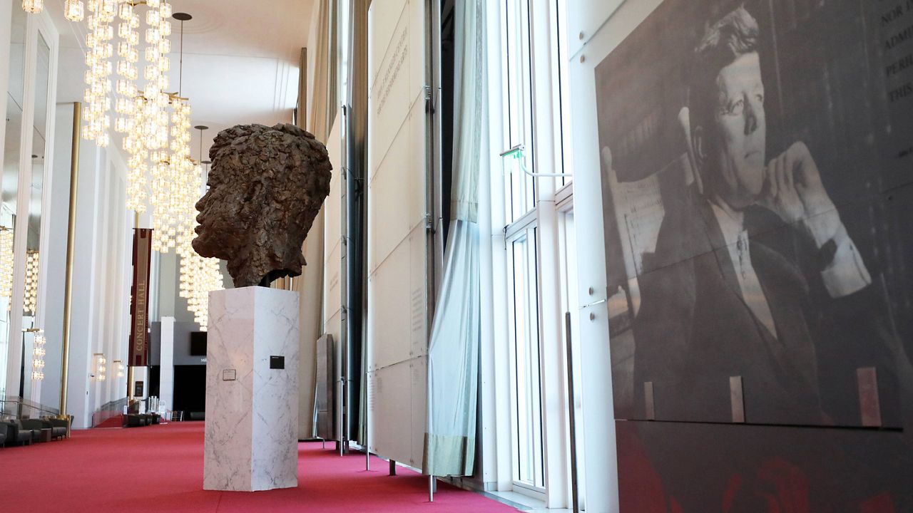 DC Wrap: Suggested Kennedy Center closure; shutdown latest