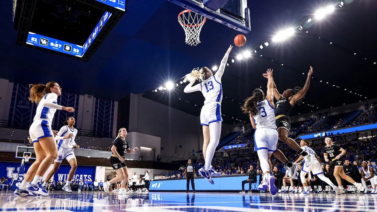 No. 15 Kentucky women pull away in 4th quarter to beat Purdue Fort Wayne 79-67