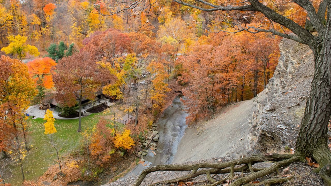 Cleveland Metroparks officially opens Eastern Ledge Trail