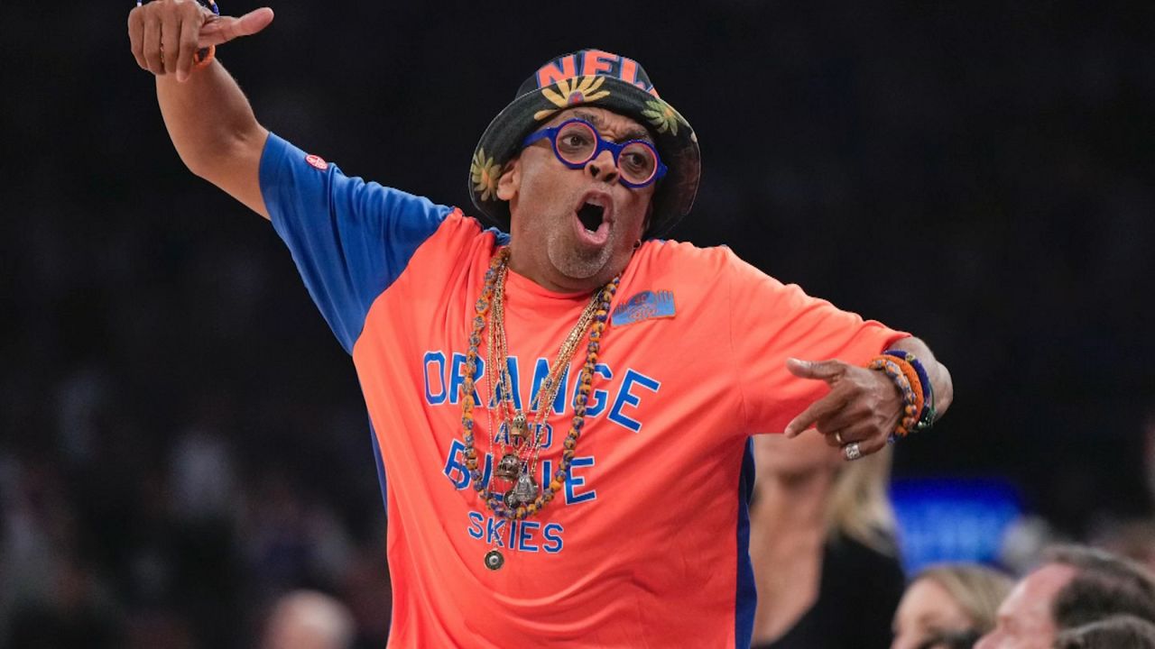 Steve Schirripa shares what it's like on Knicks 'Celebrity Row'