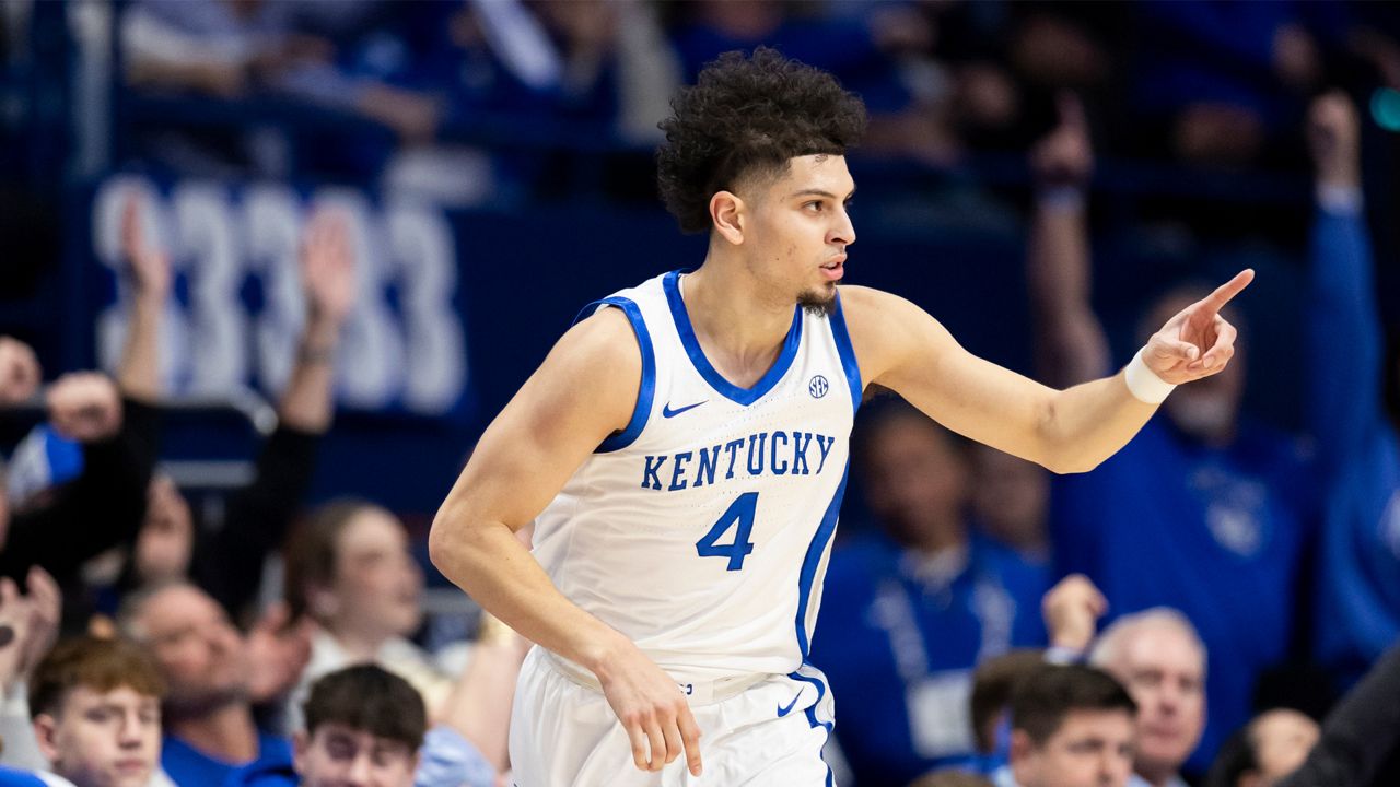 No. 12 Kentucky gets past No. 8 Tennessee