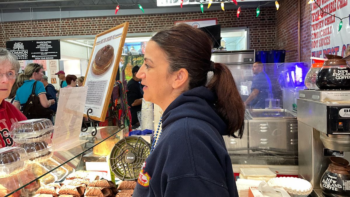 Local bakery celebrates Salute to Chicopee Day at The Big E