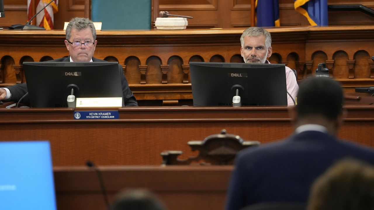 Louisville Metro Council committee revises budget, reduces borrowing needs