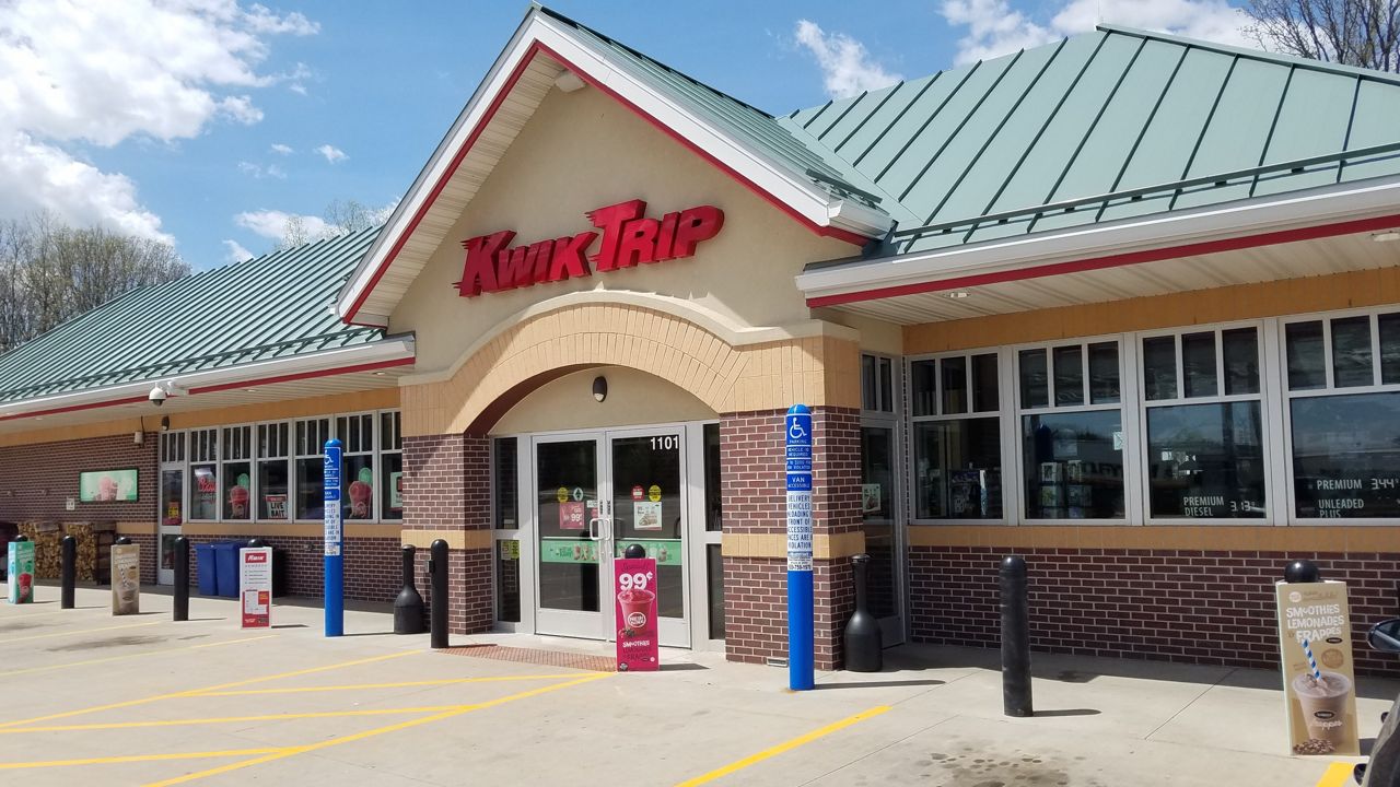 kwik trip rated cleanest bathrooms in wisconsin kwik trip rated cleanest bathrooms in