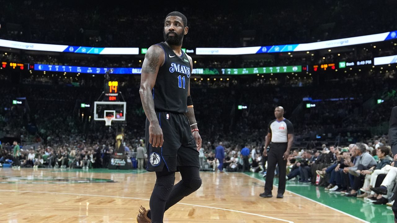 Kyrie Irving has rough NBA Finals opener in response to boos