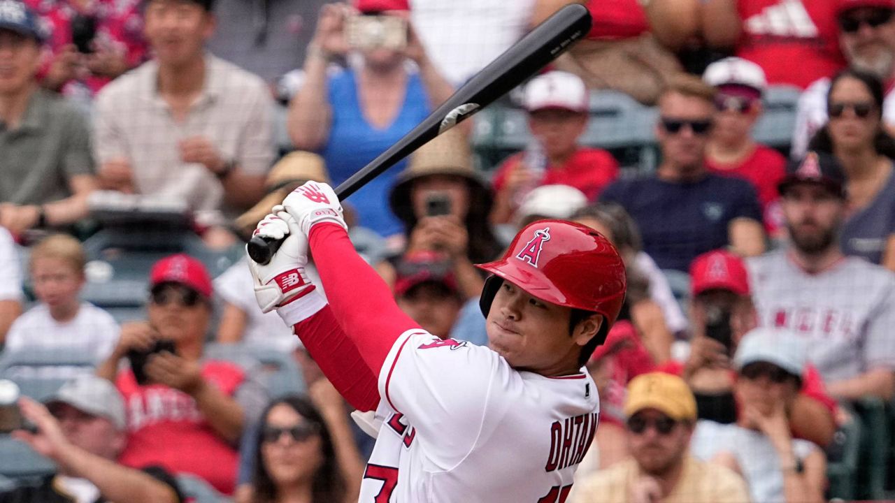 Ohtani and Trout homer to help the Angels beat the Diamondbacks, 5-2