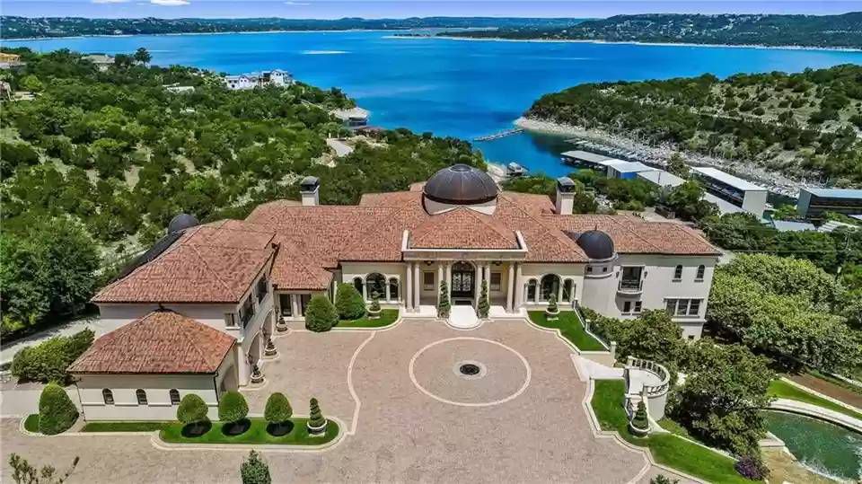 Texas' most expensive home along Lake Travis. (Realtor.com)