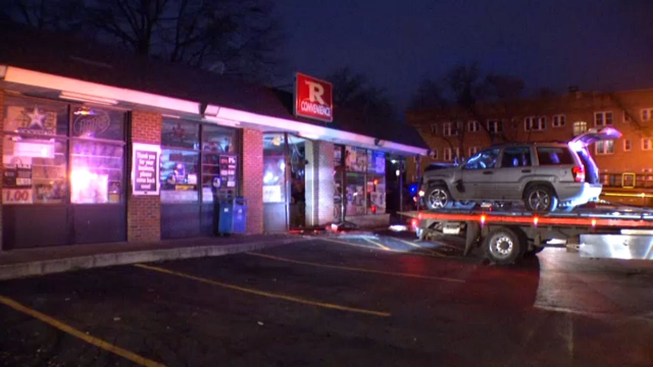 Police: Driver Crashes SUV Into Lake Avenue Convenience Store, Flees Scene
