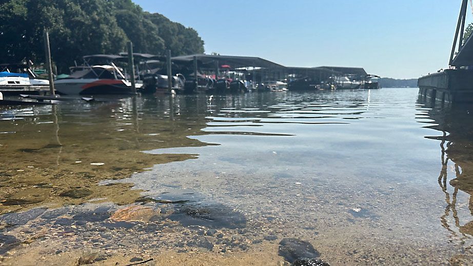 Record heat sends crowds to Lake Norman as marinas navigate soaring fuel costs