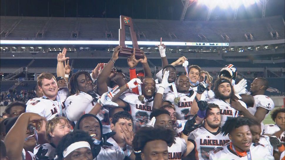 Lakeland captured its seventh state title with a 33-20 win over St. Thomas Aquinas on Friday night.
