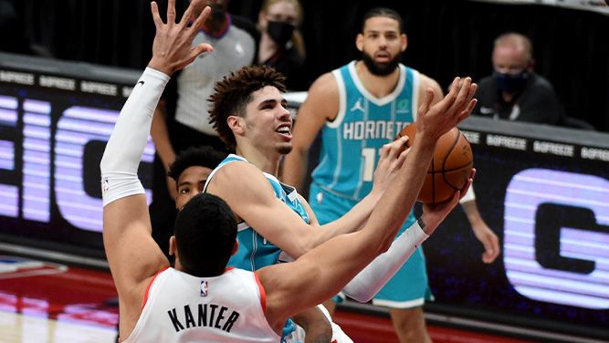 LaMelo Ball renews spark in Hornets, much to Michael Jordan's