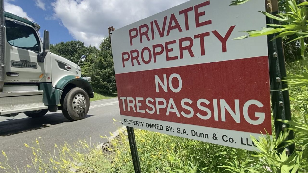 Residents urge DEC to revoke Dunn Landfill’s permit