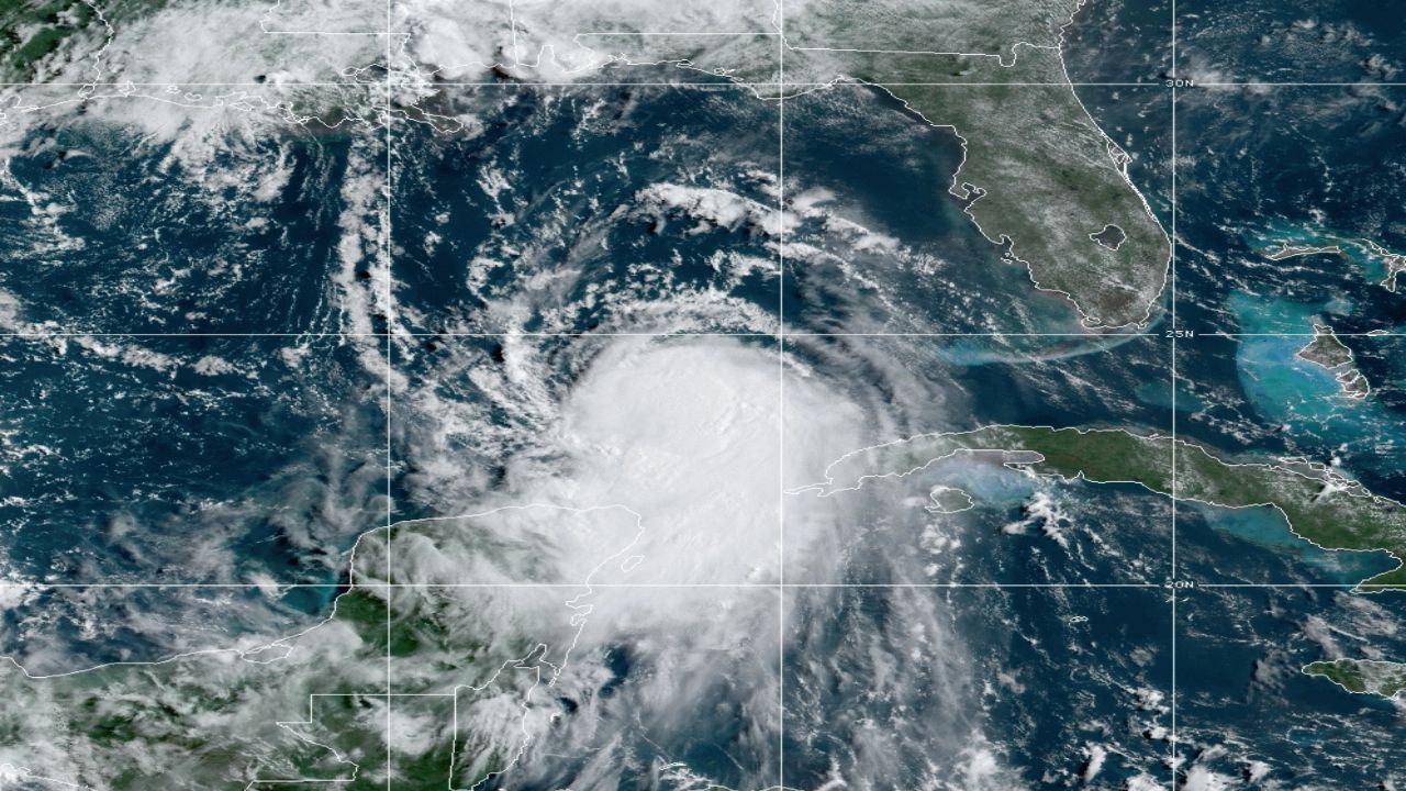 Hurricane Warnings Added to Gulf Coast Ahead of Laura