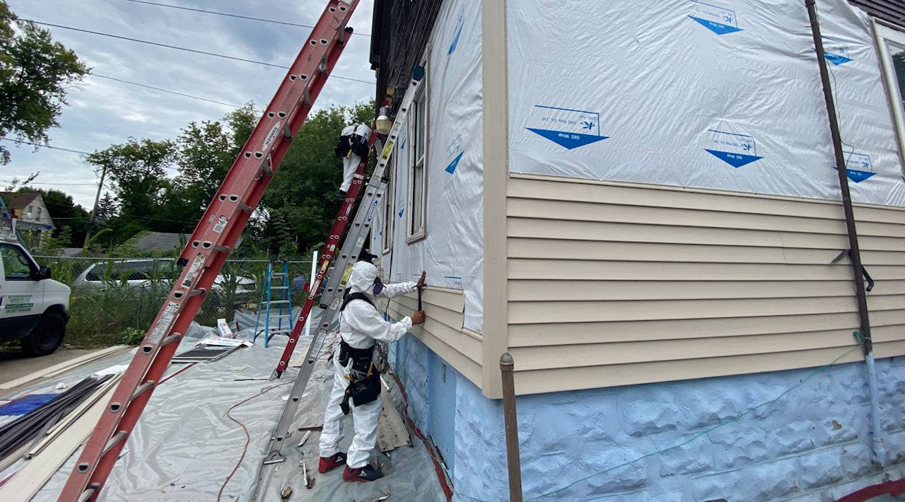 Removing lead paint hazards in Milwaukee homes