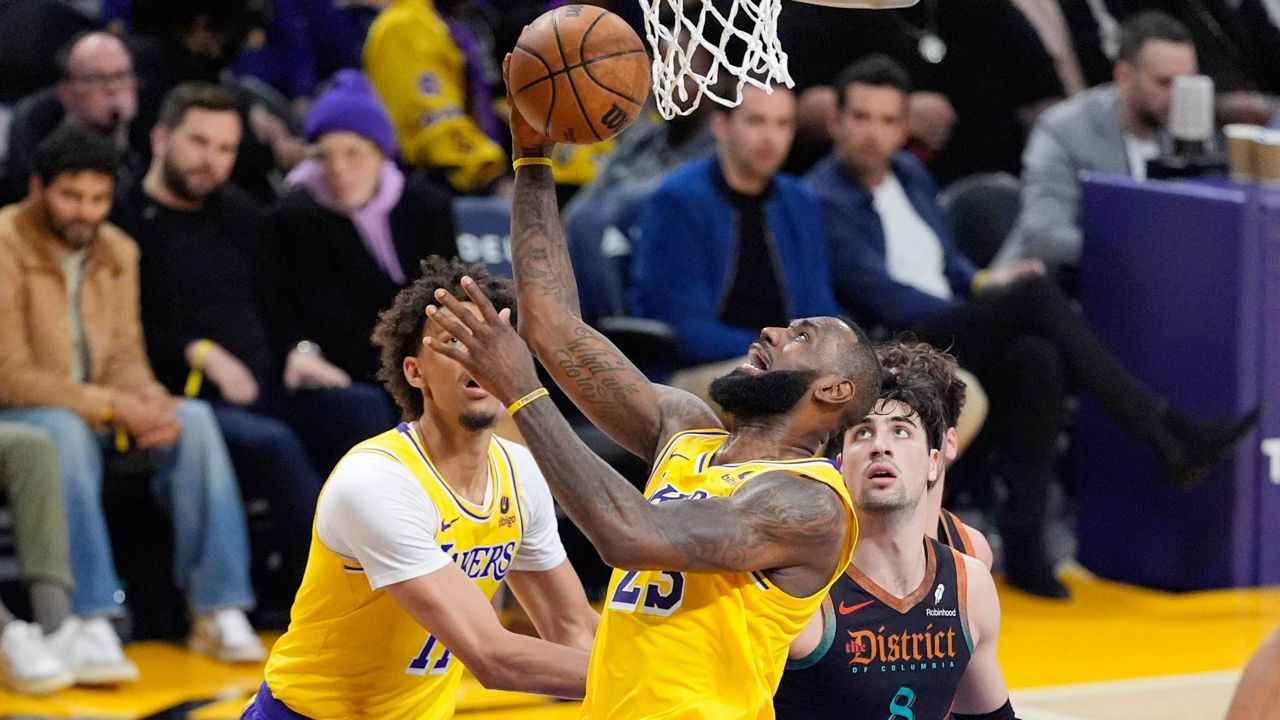 Lakers send Wizards to their 13th straight loss