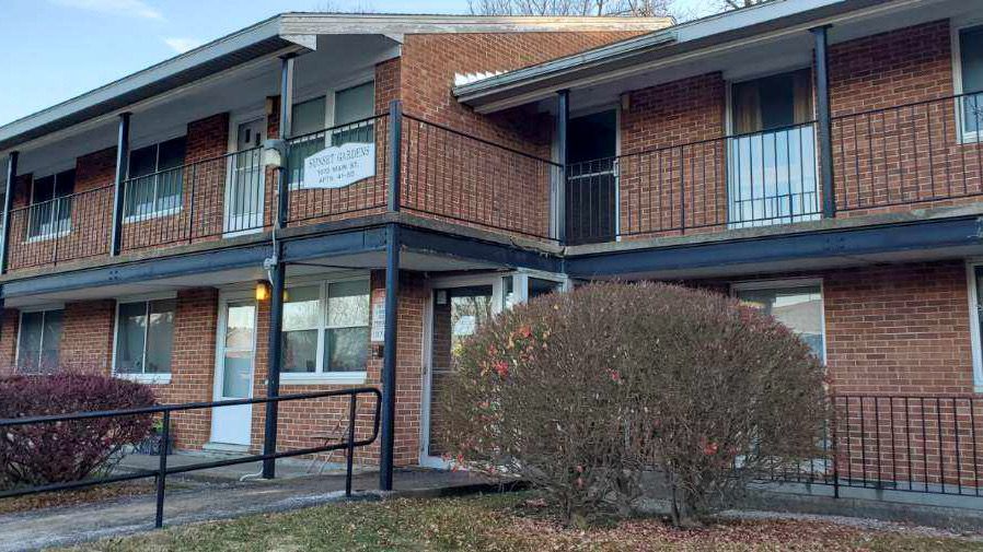 2alarm fire at housing complex leaves 26 families displaced