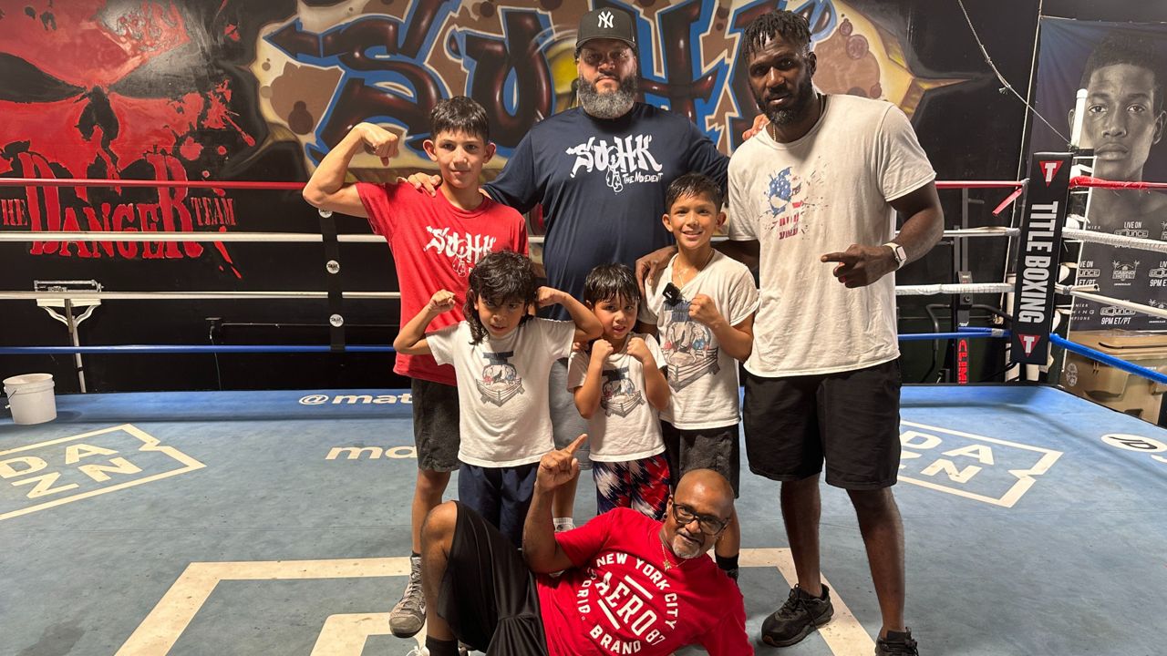 Young Apopka boxers look to make their mark at Golden Gloves
