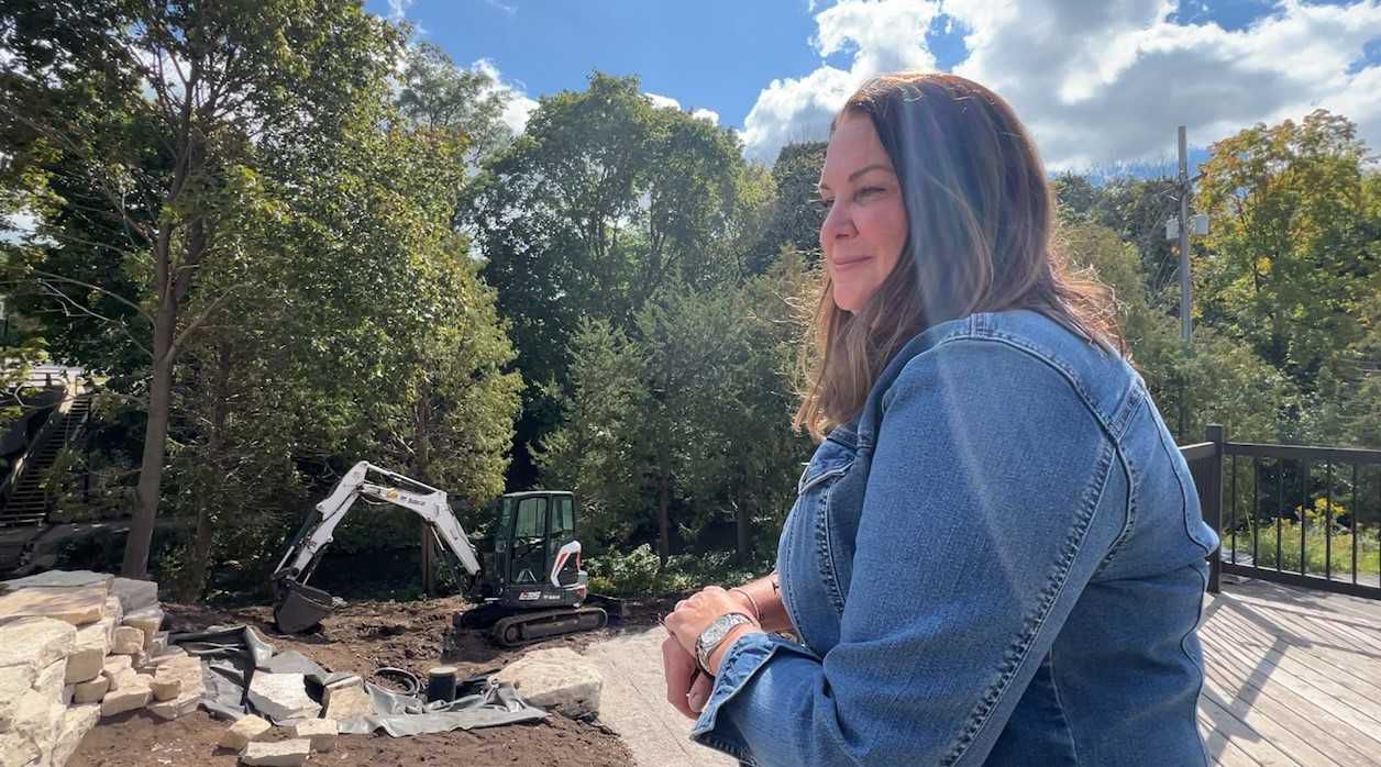 Woman starts nonprofit to help others battling cancer