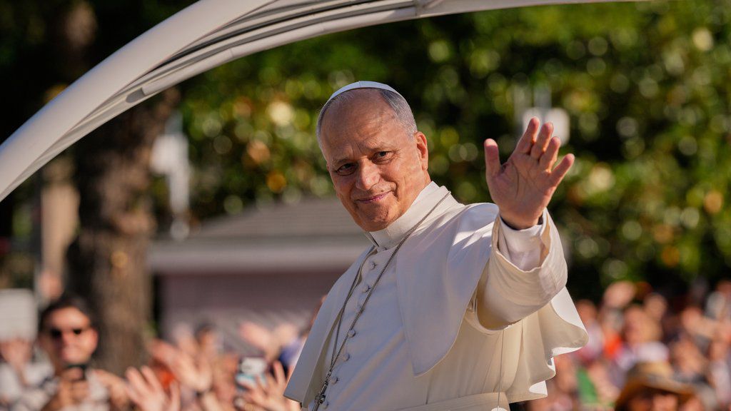 Millones de fieles inundan Madrid para ver al papa León XIV