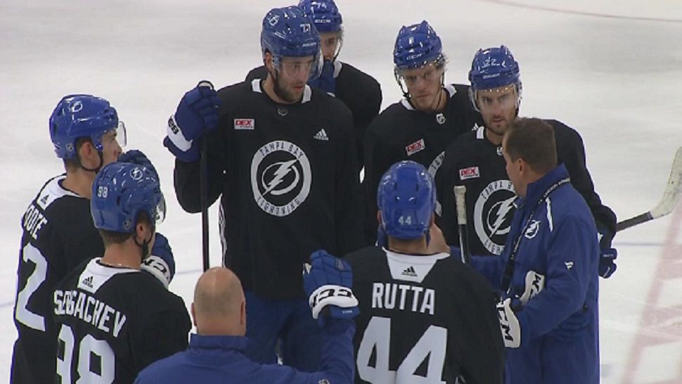 Lightning drop preseason opener to Carolina