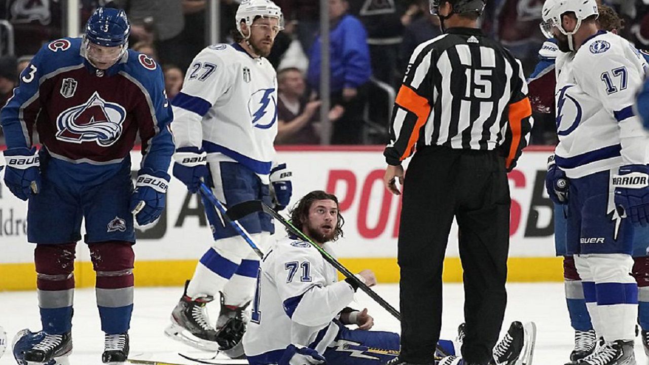 Anthony Cirelli's winner lifts Tampa Bay Lightning into Stanley