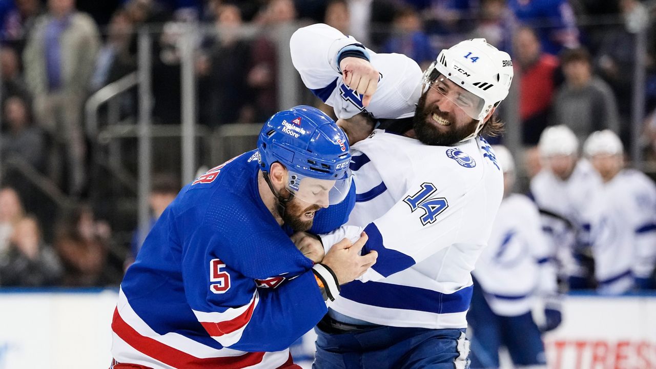 Tampa Bay Lightning – New Logo & Jerseys