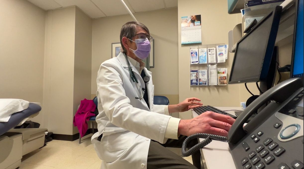 Dr. Whittle looks at liver scans