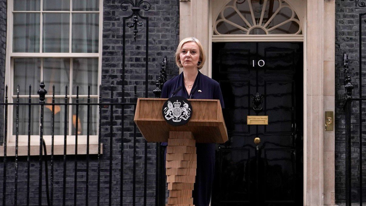 Britain's Prime Minister Liz Truss leaves 10 Downing Street to address the media in London on Thursday, Oct. 20, 2022.