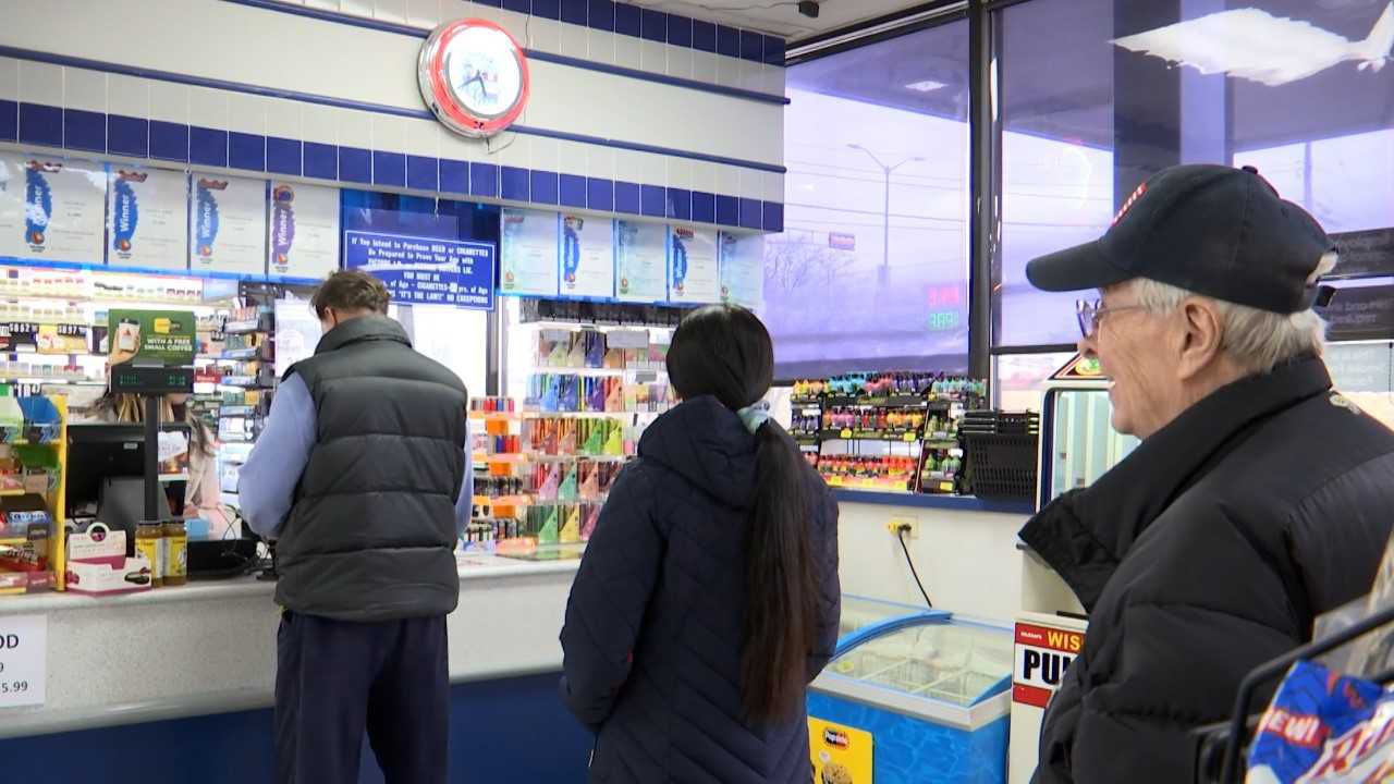 Lottery jackpots lead to bump in sales for store owner