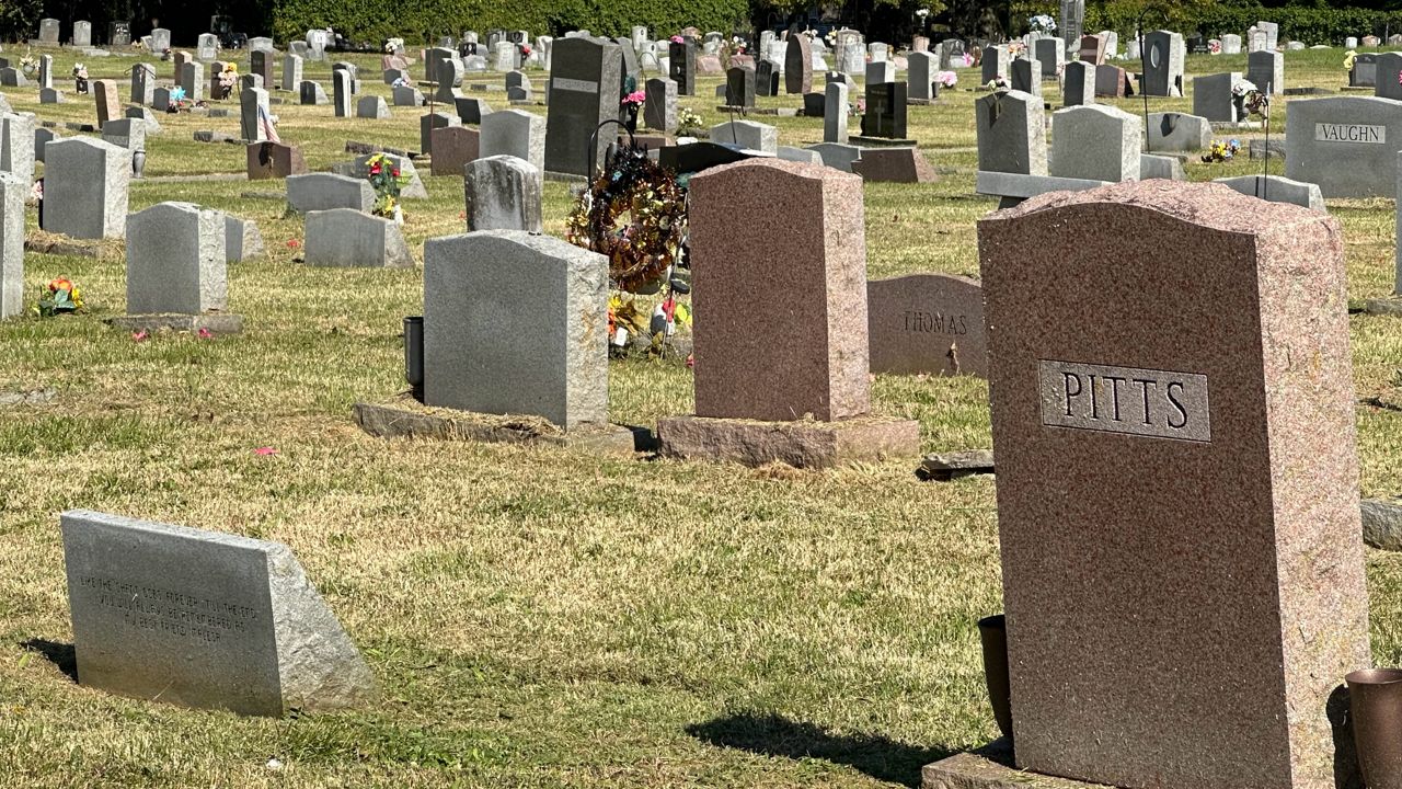 Historic Louisville Cemetery cleanup on Saturday