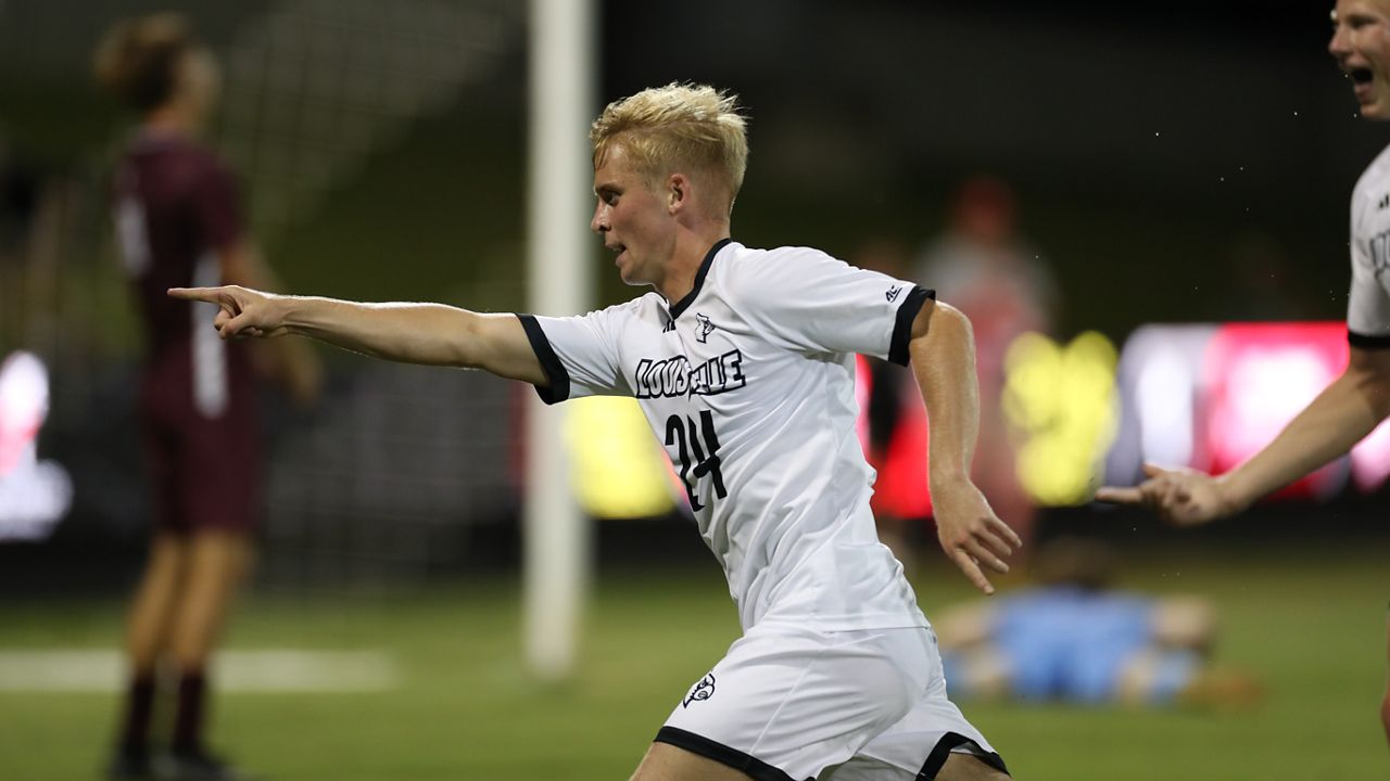 Louisville men's soccer flies in 1-0 takedown of Kentucky