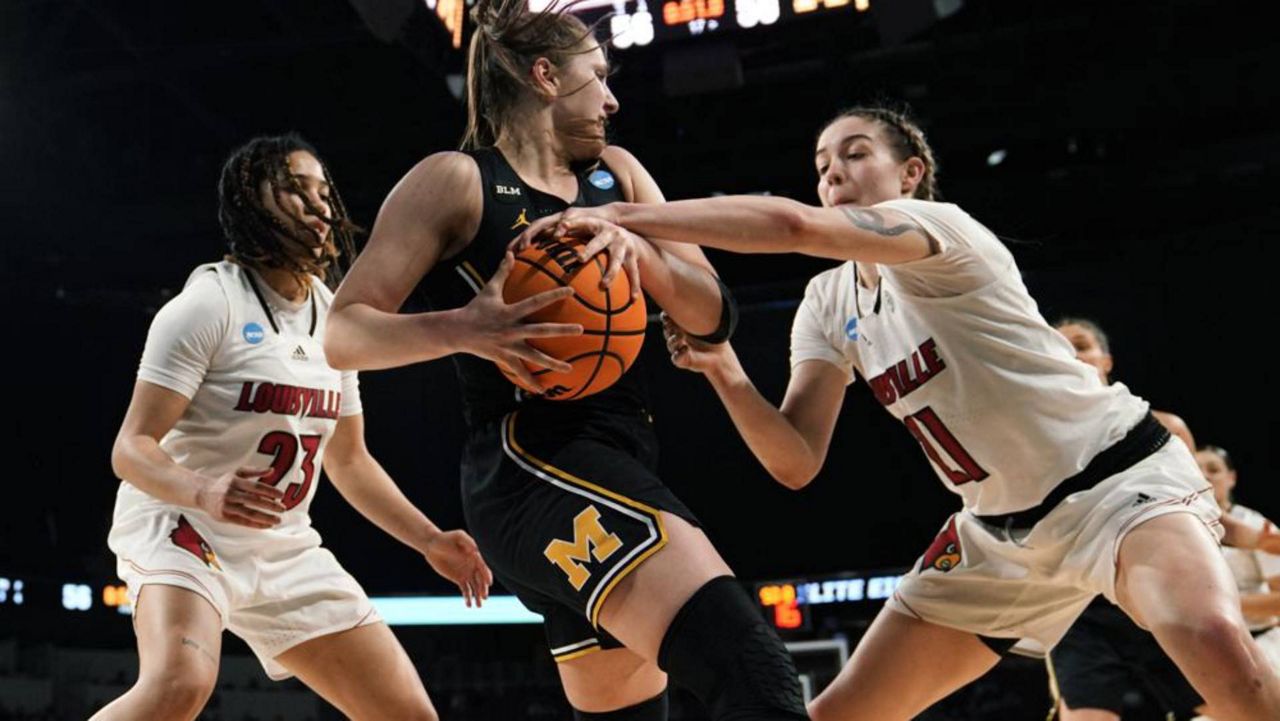 Louisville Women's Basketball Advances To The Second Round After