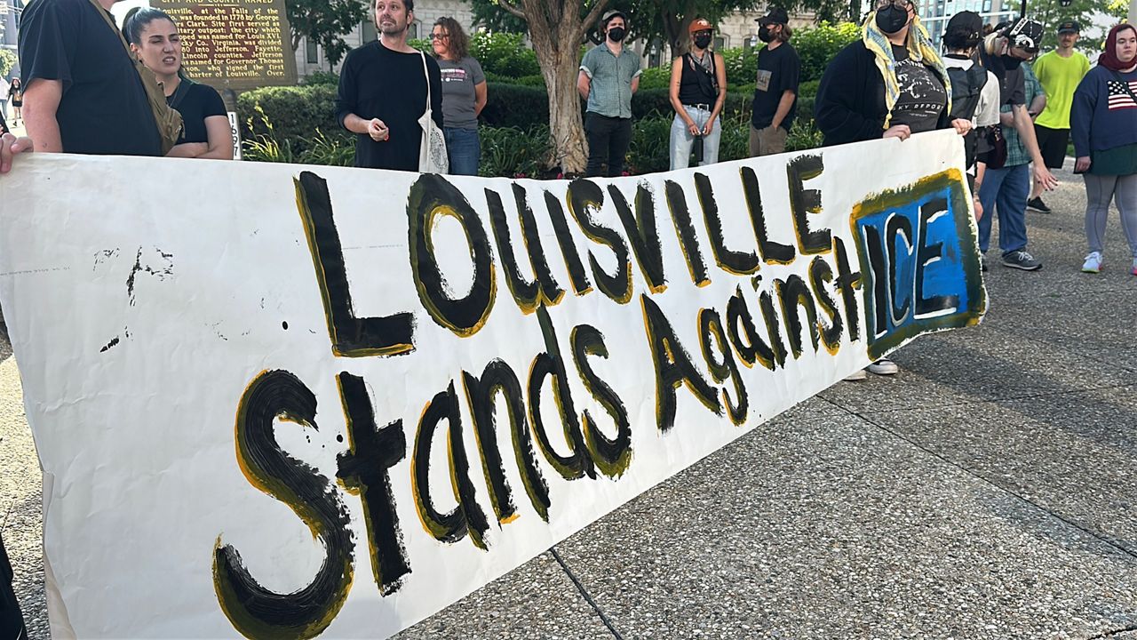 Louisvillians defend immigrant neighbors with protesting